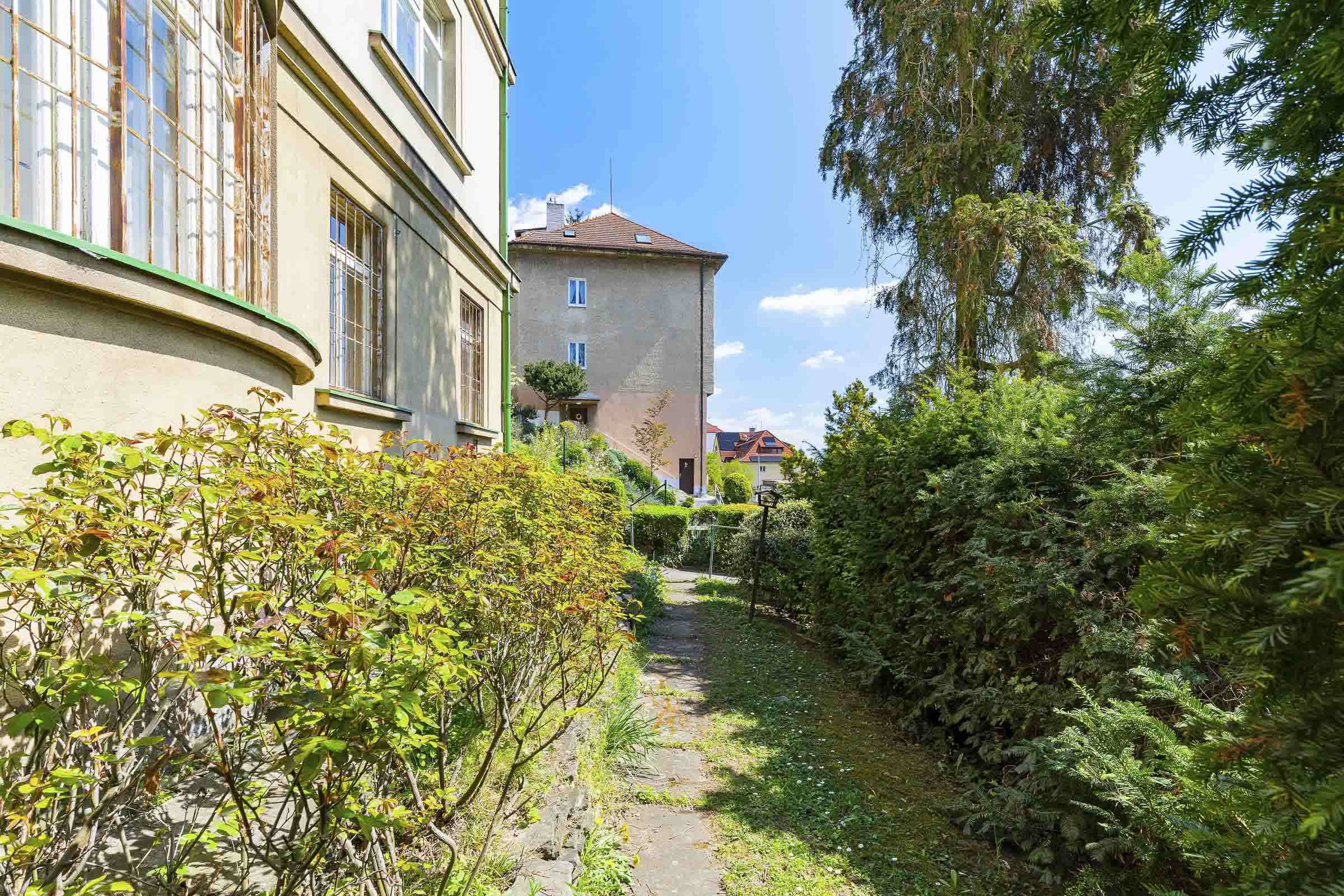 Historická vila Pod Děvínem 