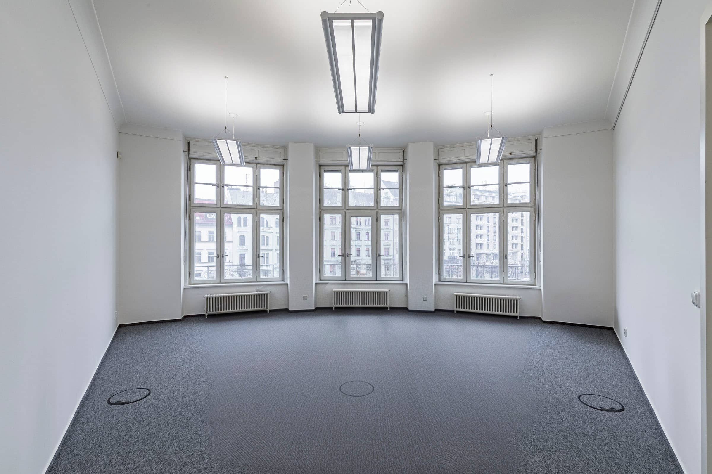 Commercial space Vaclavske namesti