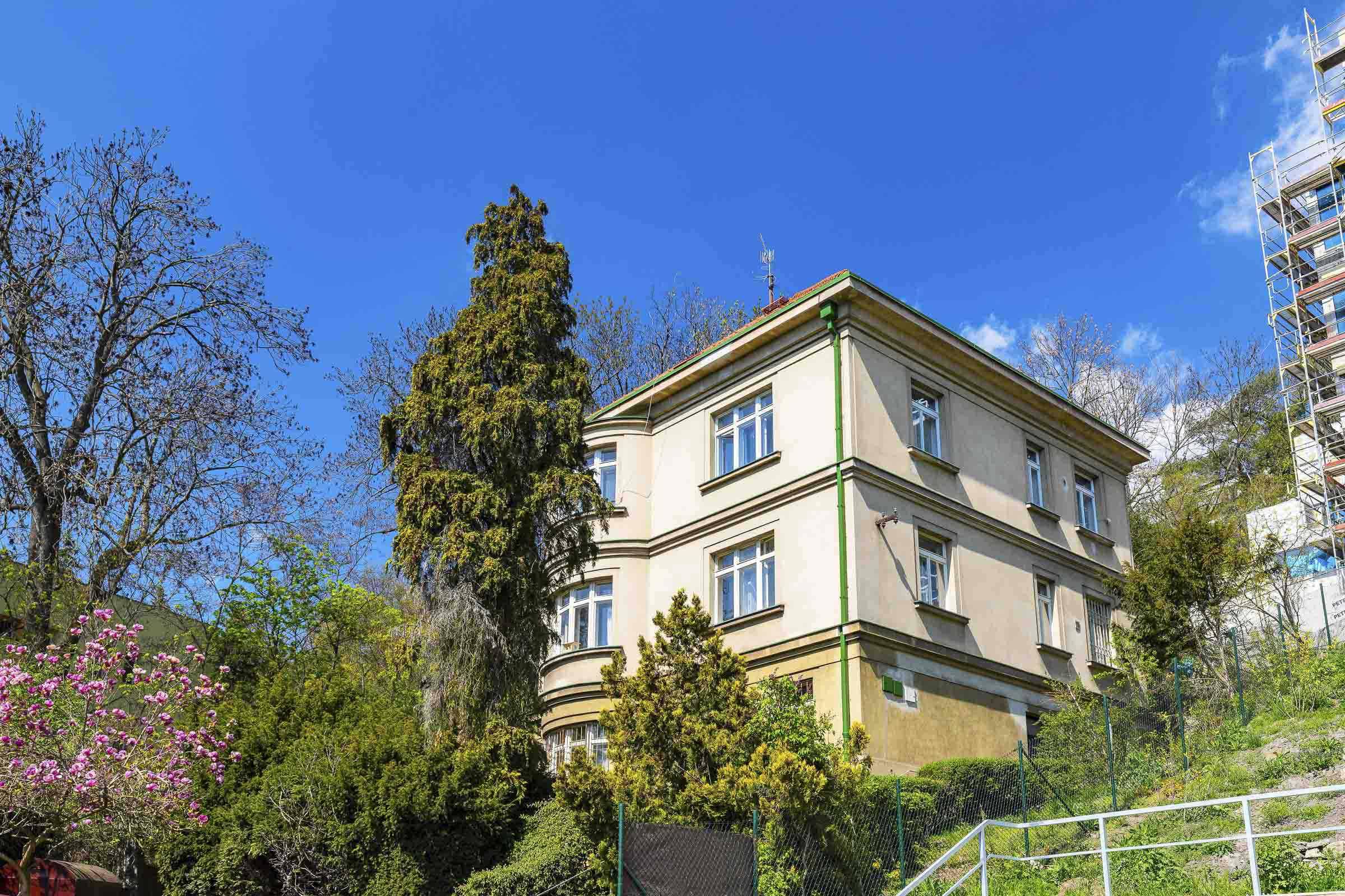 Historická vila Pod Děvínem 