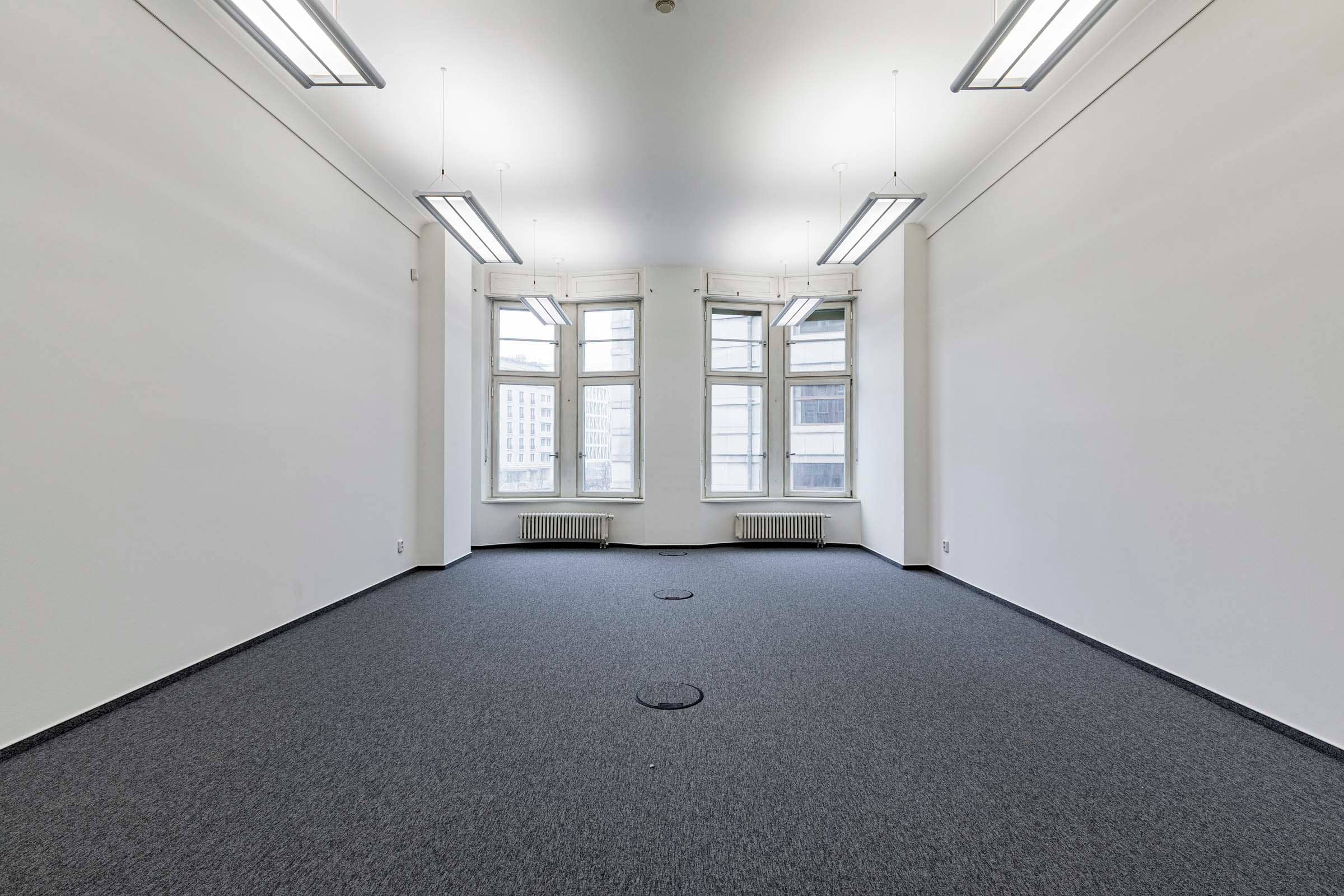 Commercial space Vaclavske namesti