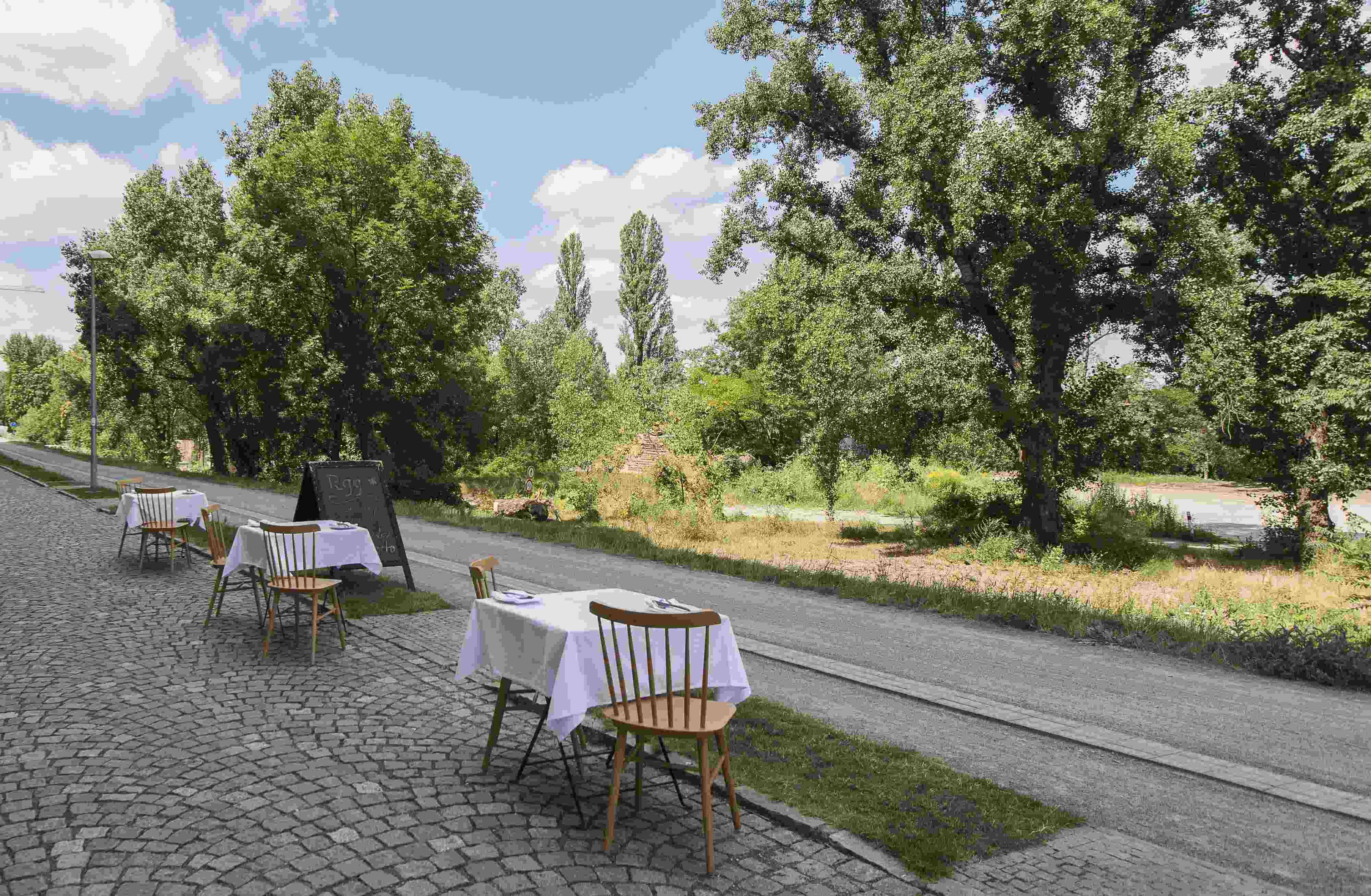 Za Karlínským přístavem