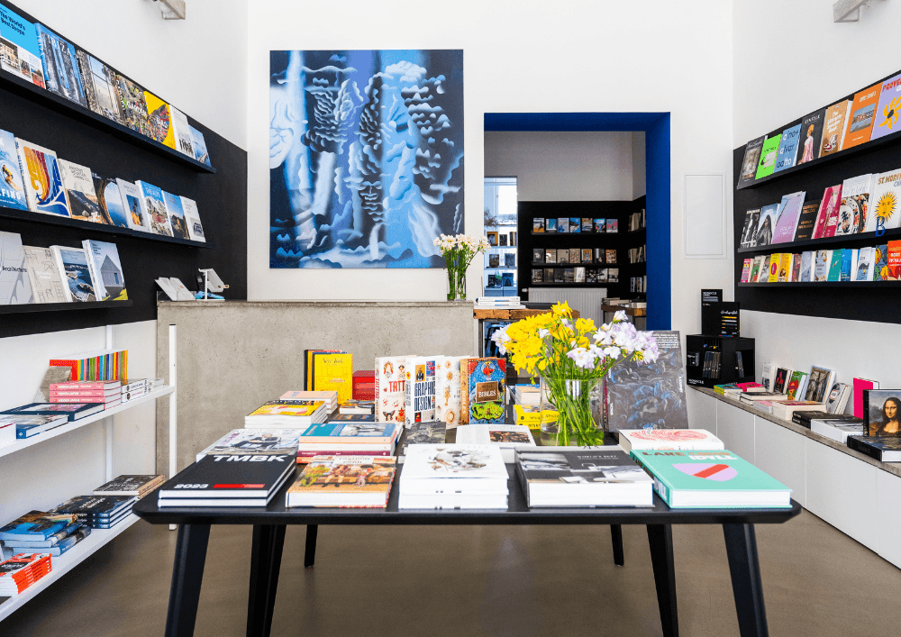 Římská: Nenápadná ulice, ve které si na své přijdou milovníci delikates, literatury i designu